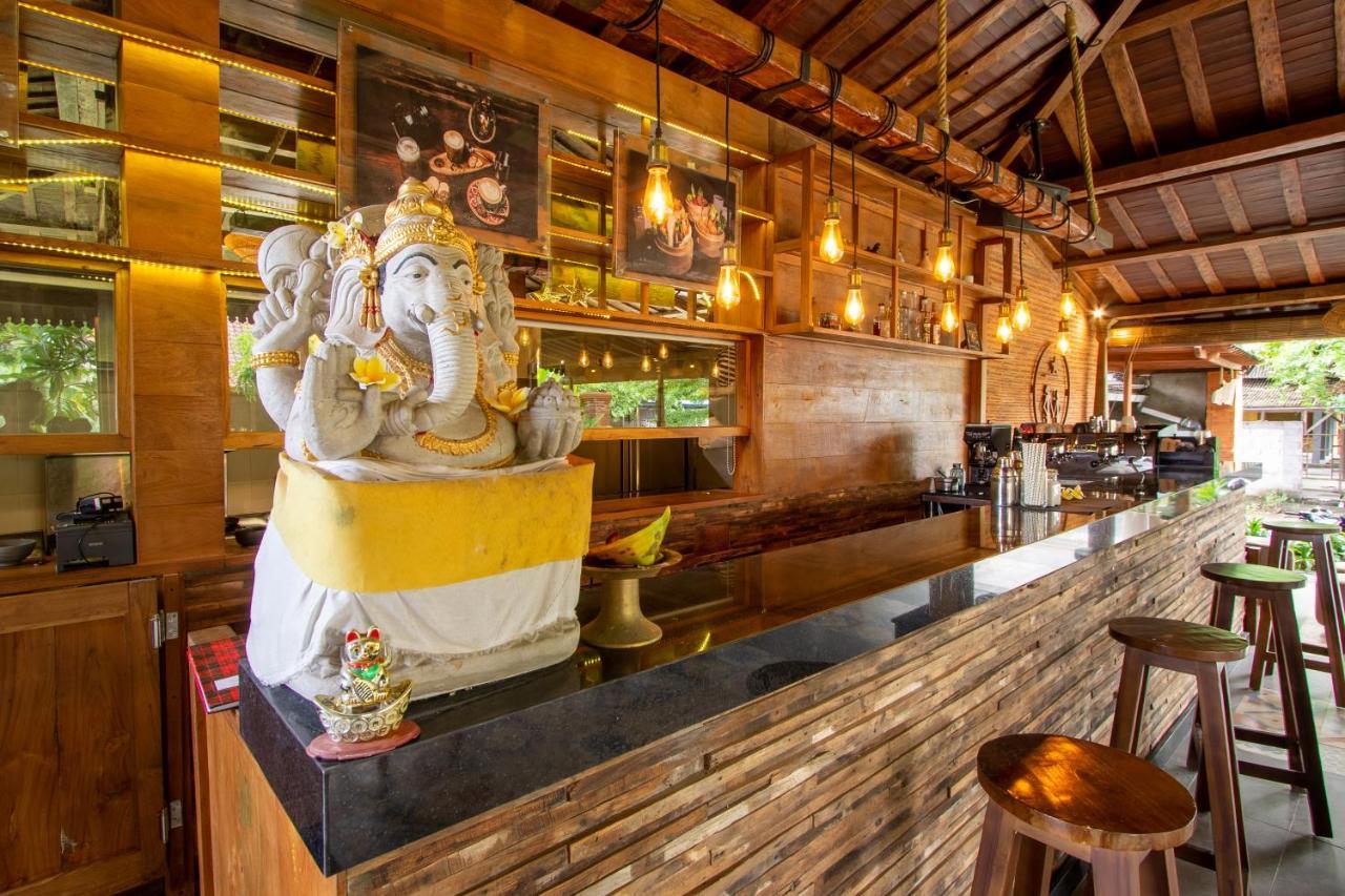 Moson Villa Legian エクステリア 写真