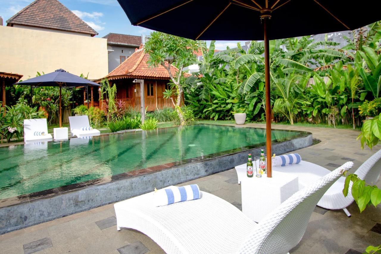Moson Villa Legian エクステリア 写真