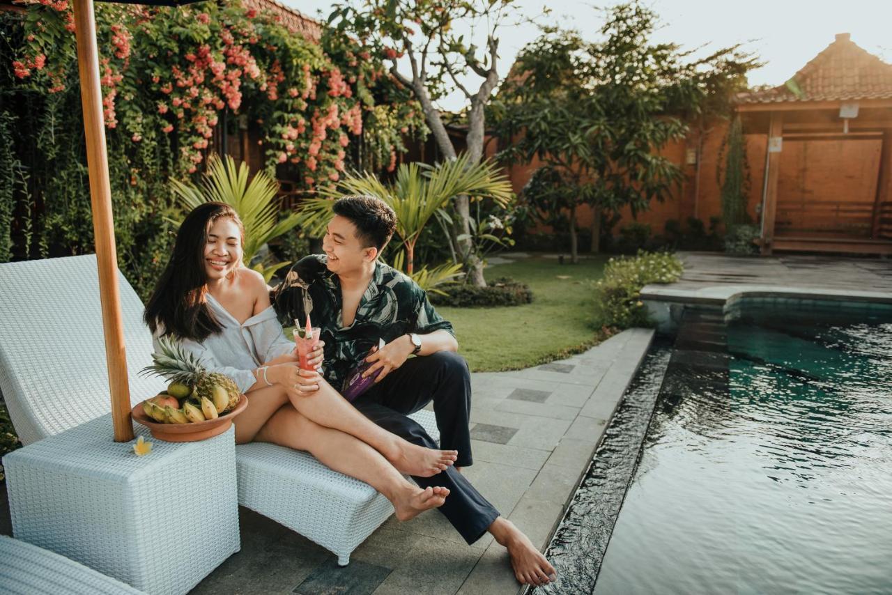 Moson Villa Legian エクステリア 写真