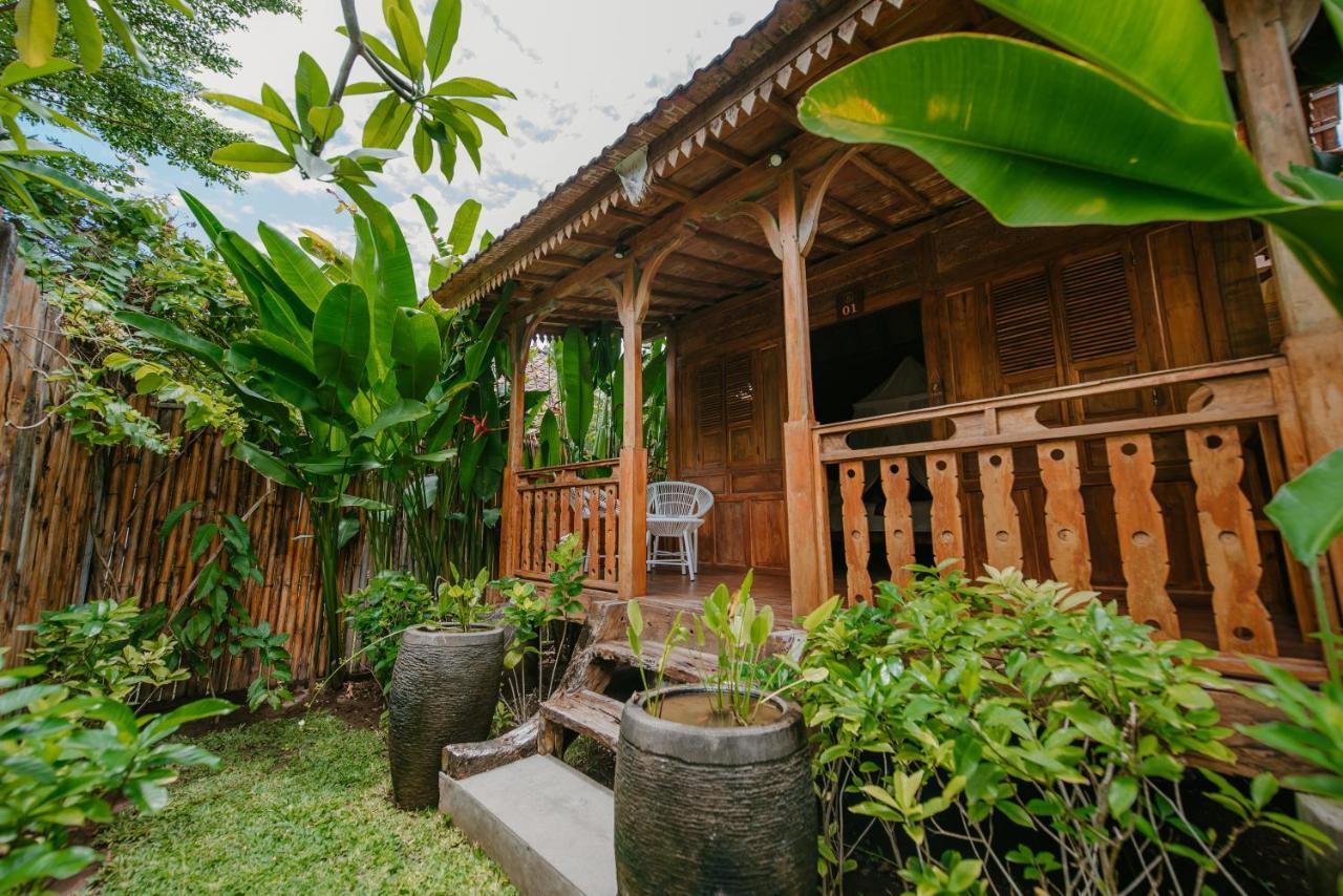 Moson Villa Legian エクステリア 写真